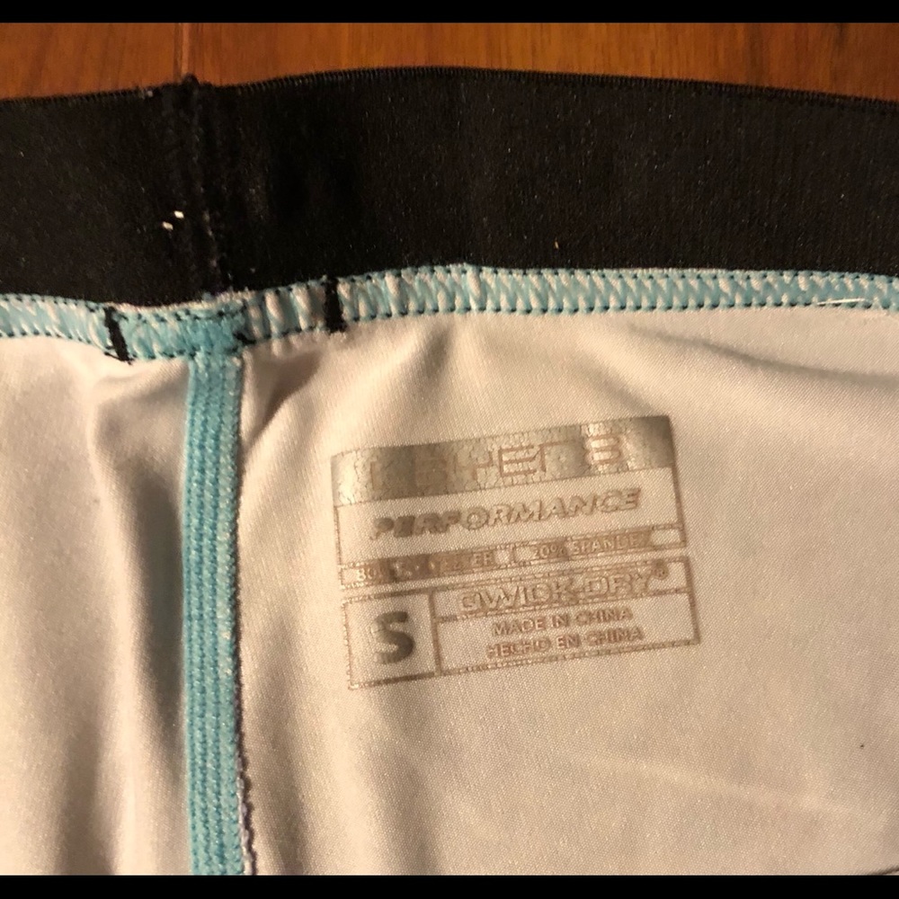 SOLD! Layer 8 Leggings in Shades of Blue - Picture 3 of 5